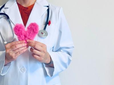 健康ハートの日に心肺蘇生の講習会　命を救う「三つのPUSH」